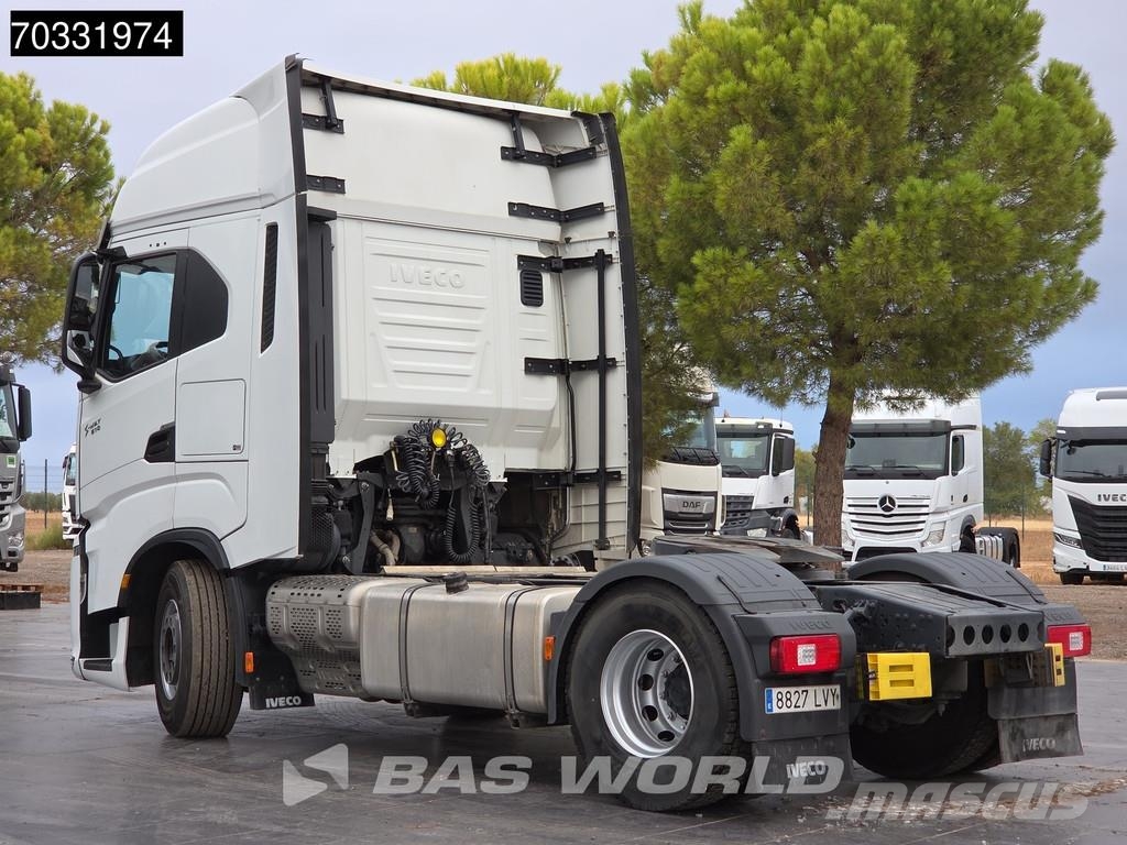 Iveco S-Way 510 4X2 Retarder 2x Tanks ADR Standklima ACC Sattelzugmaschinen