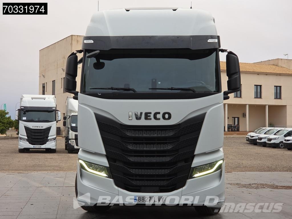 Iveco S-Way 510 4X2 Retarder 2x Tanks ADR Standklima ACC Sattelzugmaschinen