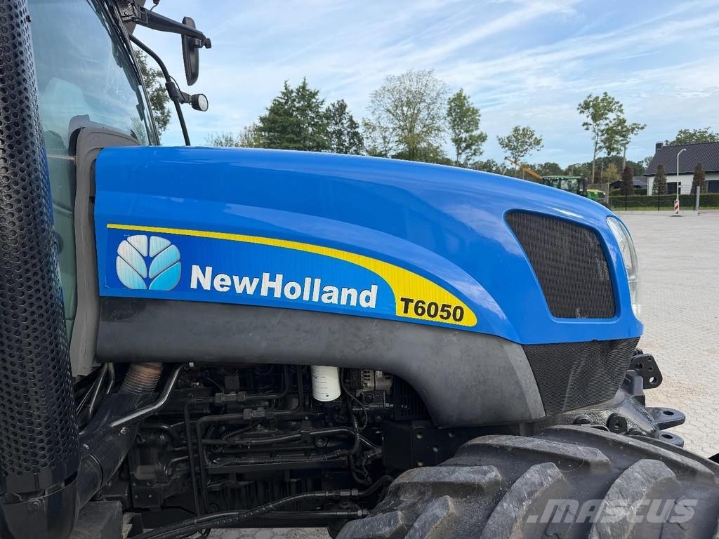 New Holland T6050 Tractoren