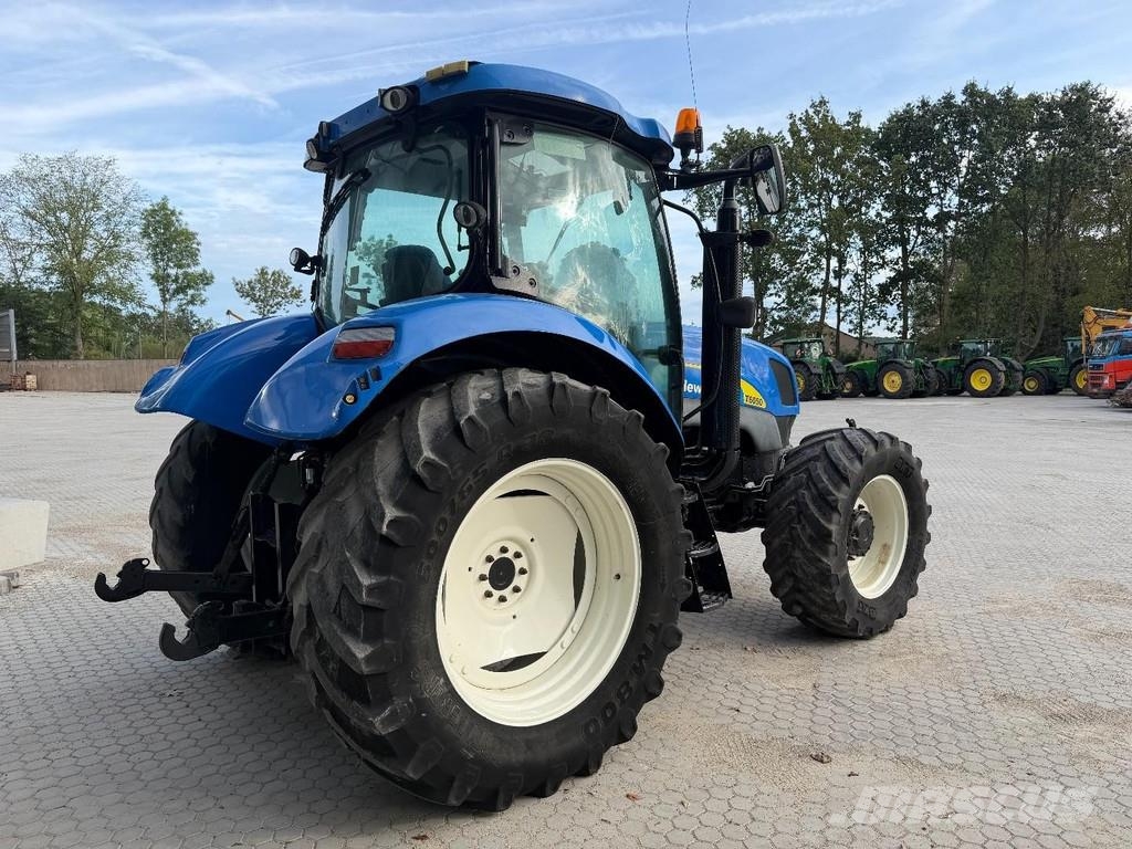 New Holland T6050 Tractoren