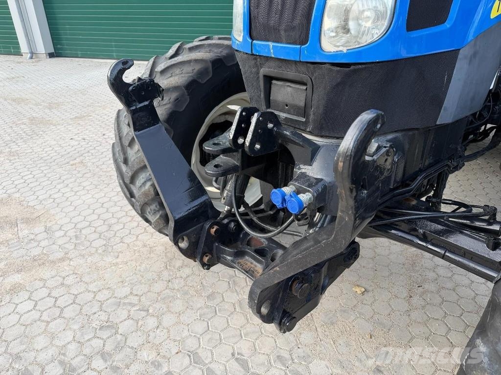 New Holland T6050 Tractoren