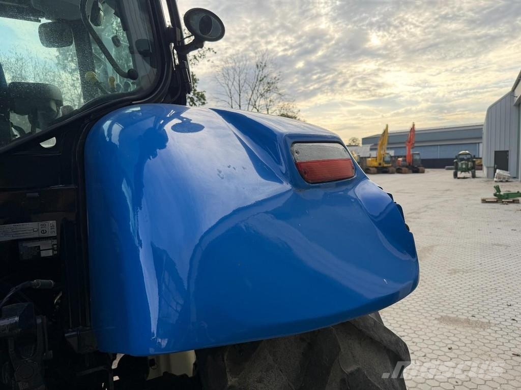 New Holland T6050 Tractoren