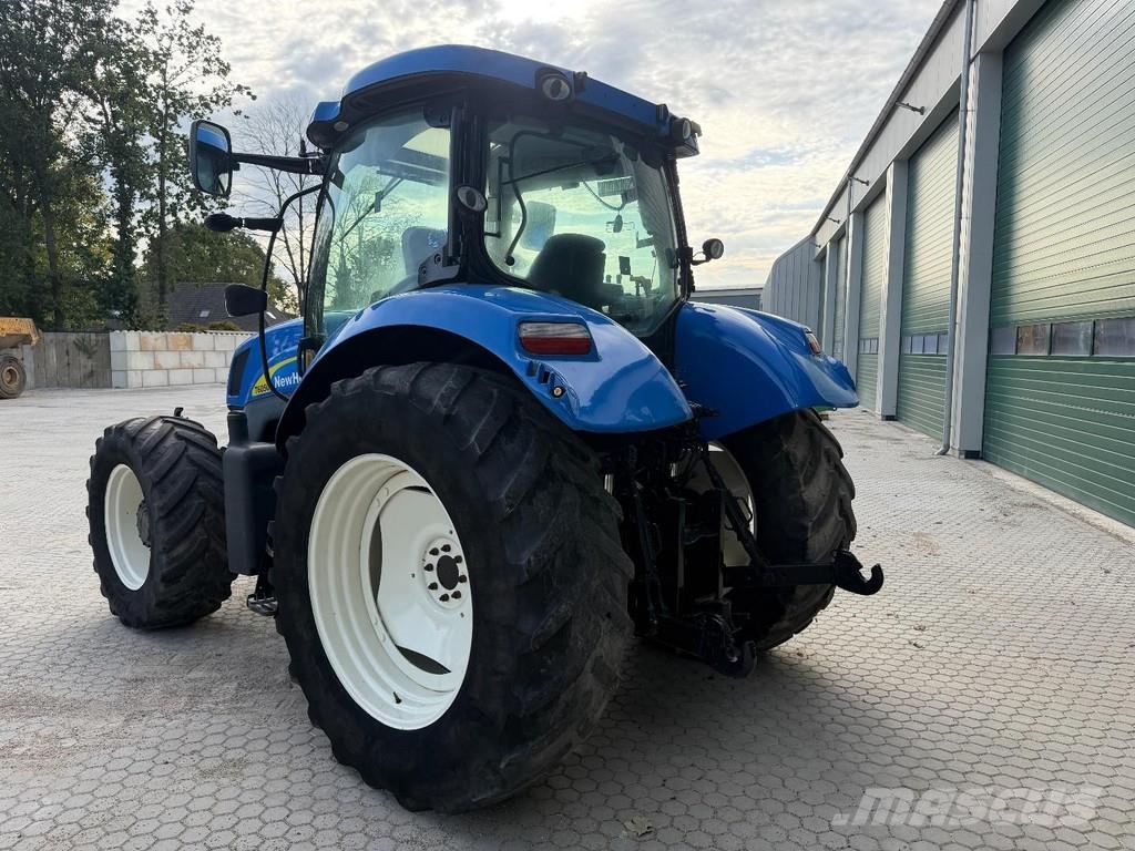 New Holland T6050 Tractoren