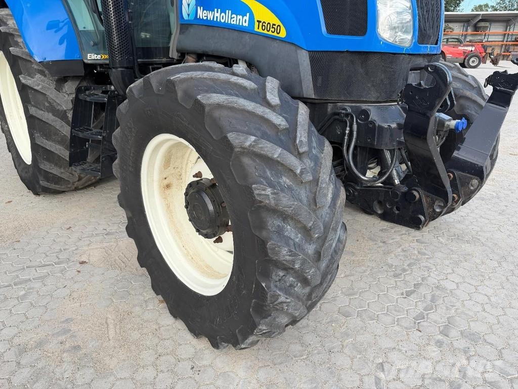New Holland T6050 Tractoren