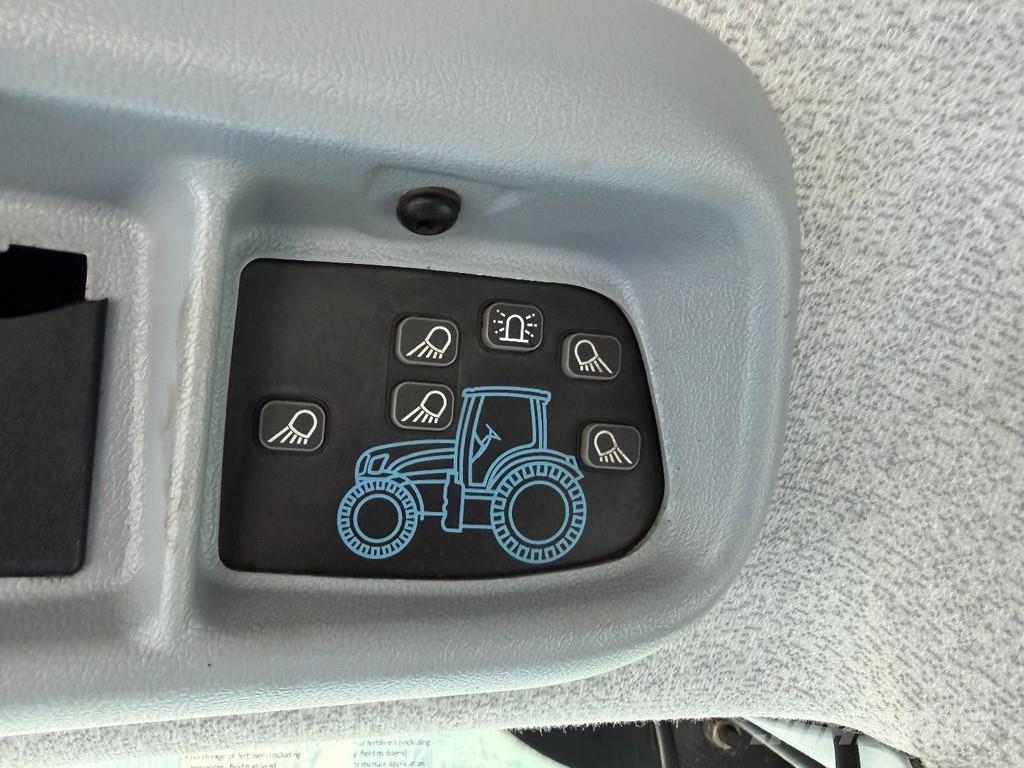 New Holland T6050 Tractoren
