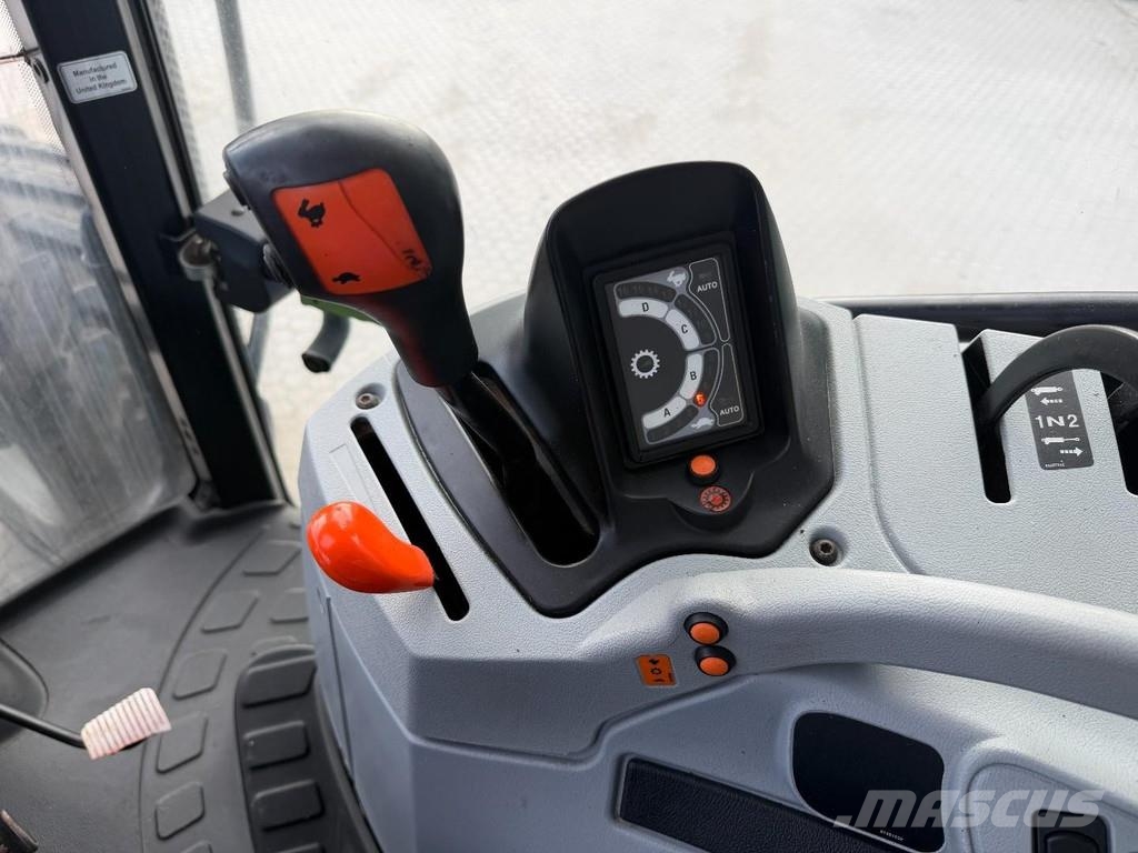 New Holland T6050 Tractoren