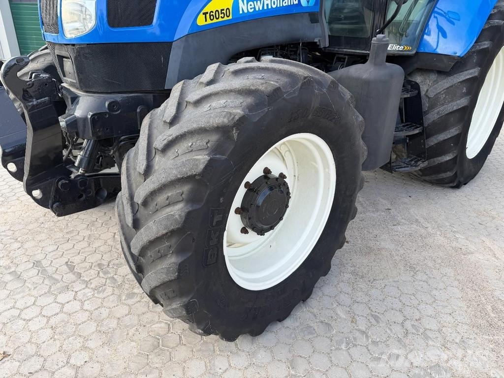 New Holland T6050 Tractoren