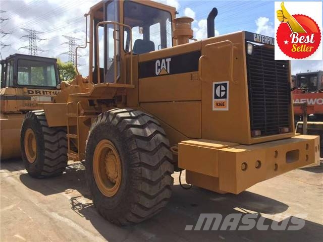 CAT 936 E Kolesni nakladalci