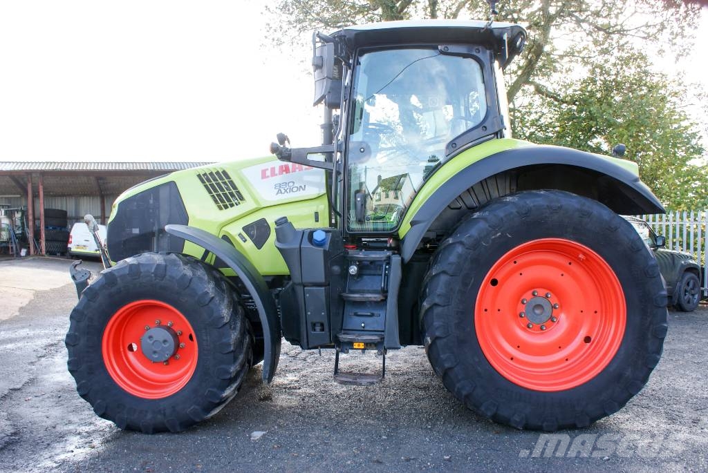 CLAAS Axion 830 CIS Tractors