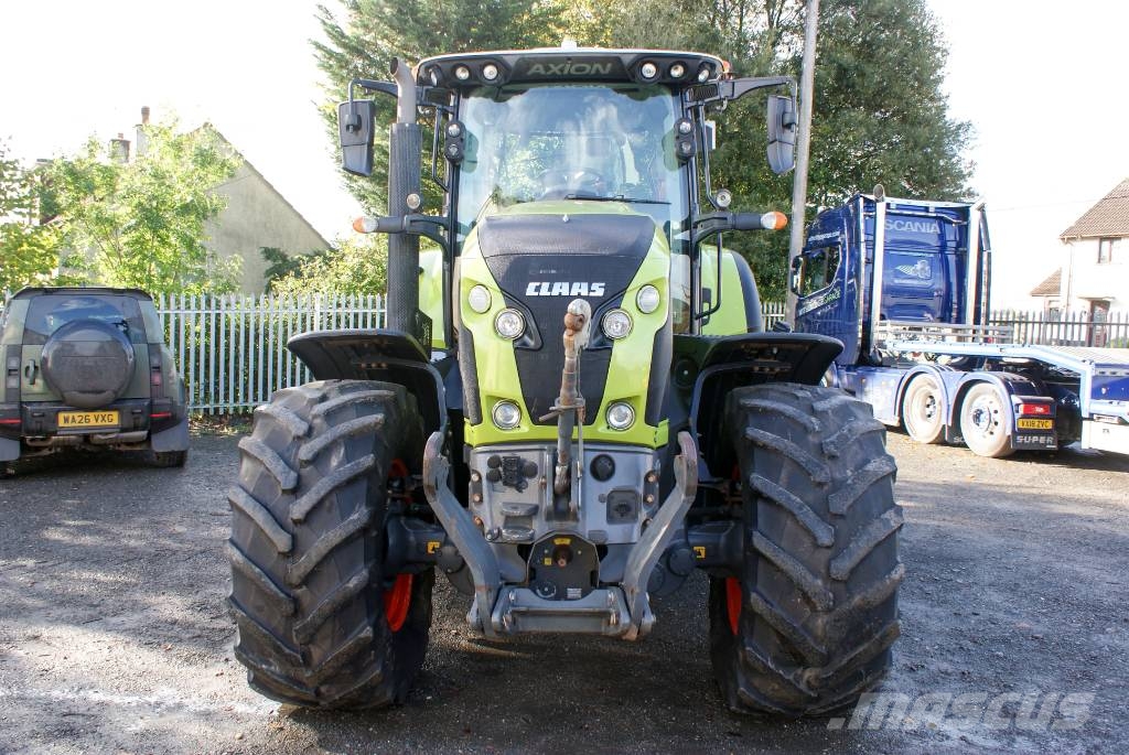 CLAAS Axion 830 CIS Tractors