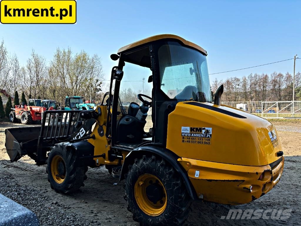 JCB 406 B Rataslaadurid