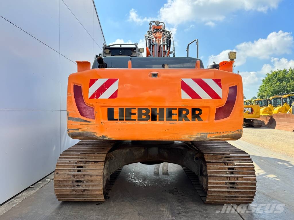 Liebherr R924LC - Triple Boom / Tilting Bucket Crawler excavators