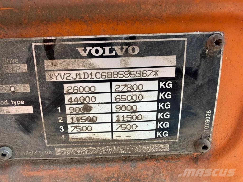 Volvo FM 330 6X2 DHOLLANDIA 2000 KG LAST STEERING AXLE C Pritsche & Plane