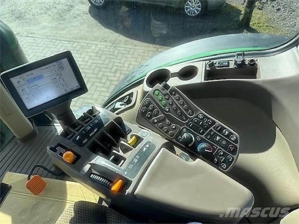 John Deere 8310R 曳引機