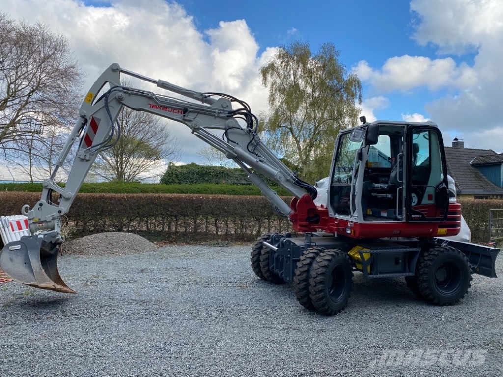 Takeuchi TB295W Lastik tekerli ekskavatörler
