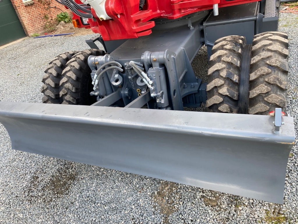 Takeuchi TB295W Lastik tekerli ekskavatörler