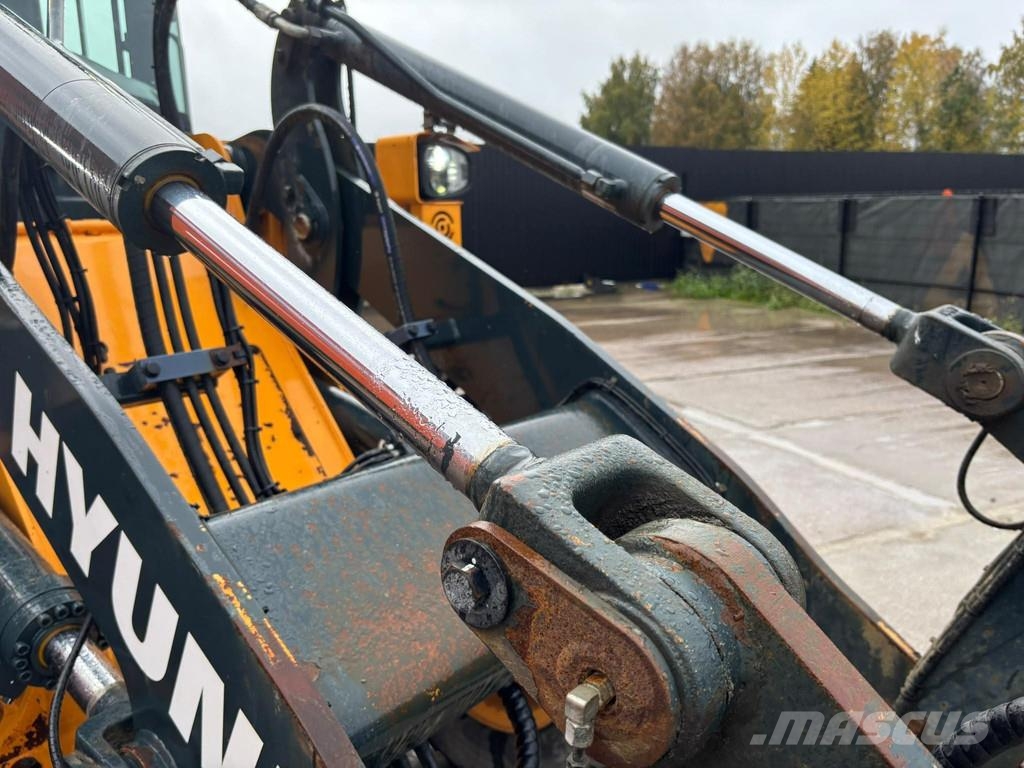 Hyundai HL 930 A TM AC / CENTRAL LUBRICATION Iekrāvēji uz riteņiem