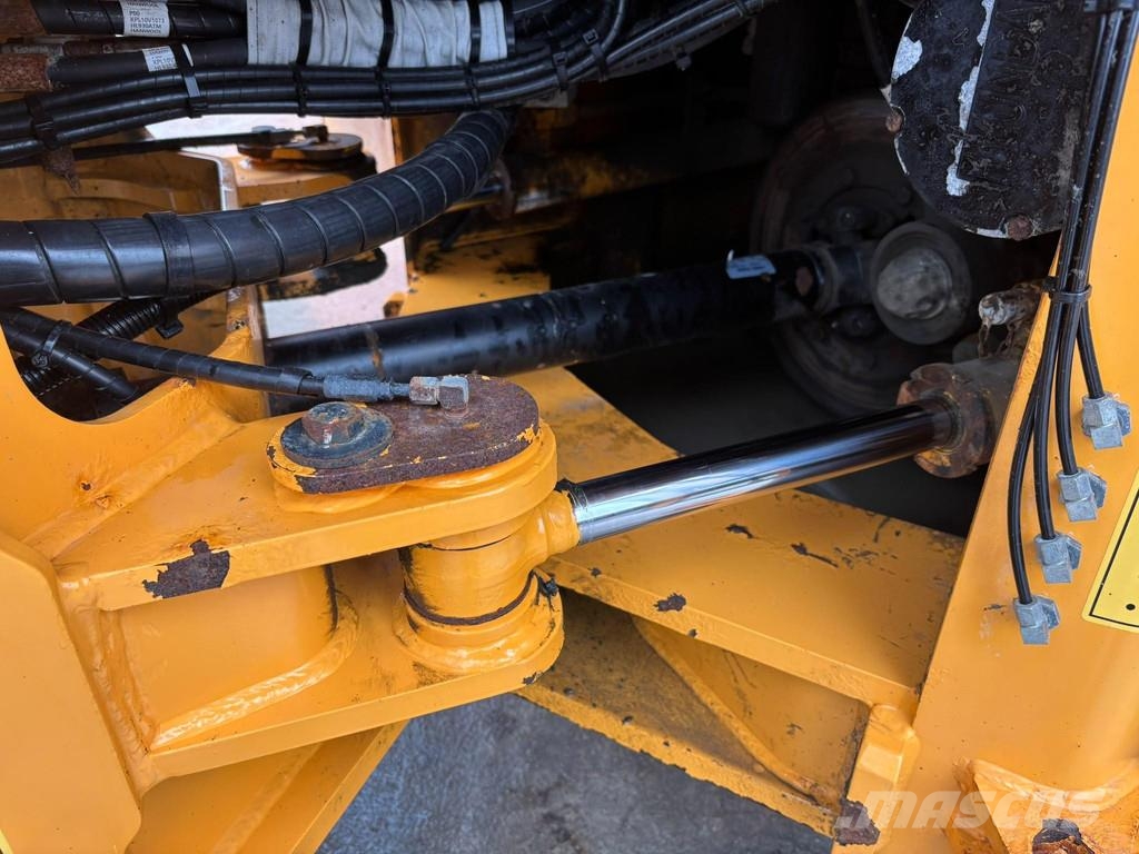 Hyundai HL 930 A TM AC / CENTRAL LUBRICATION Iekrāvēji uz riteņiem