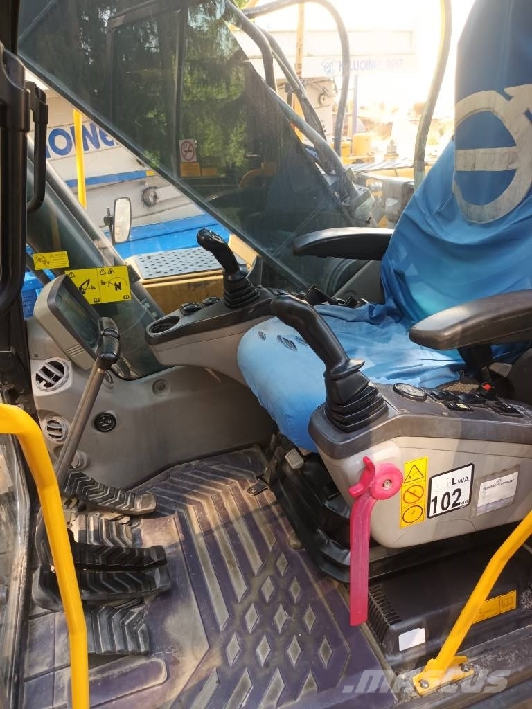 Volvo EC 220 DL myös vuokraus 履带挖掘机