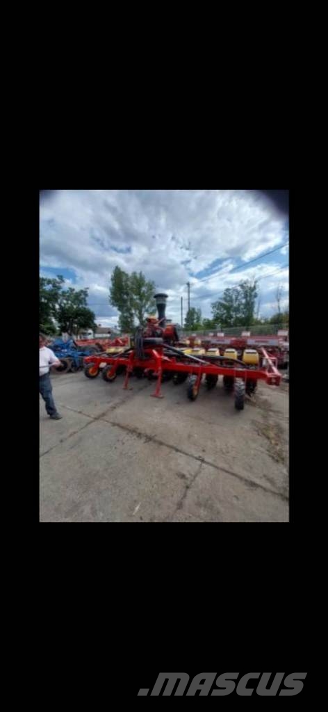 Väderstad Tempo V12 Sette- og Plantemaskiner