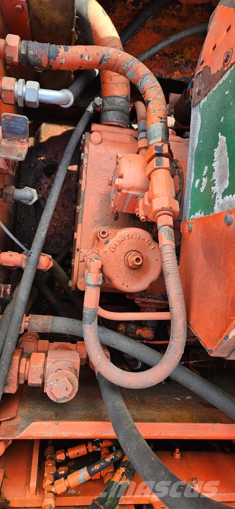 Atlas 1204 LC Bageri guseničari