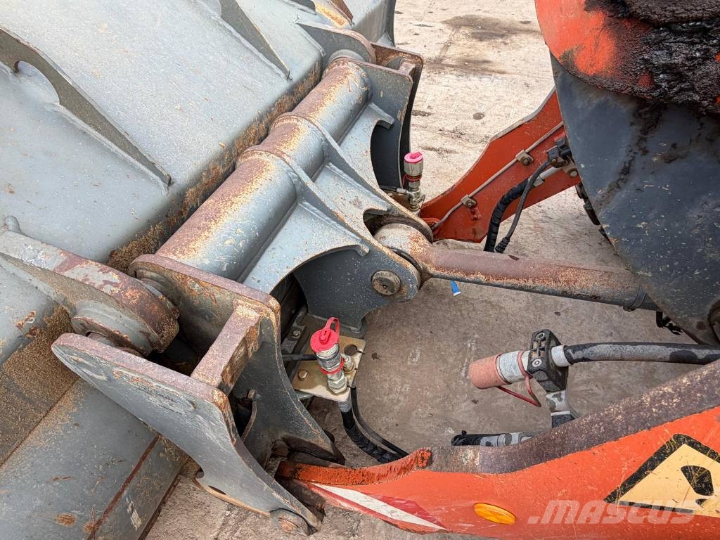 Liebherr L 526 Pale gommate