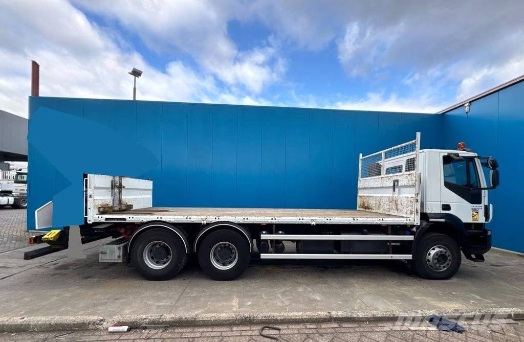 Iveco Trakker 260 T36 Araç tasiyicilar