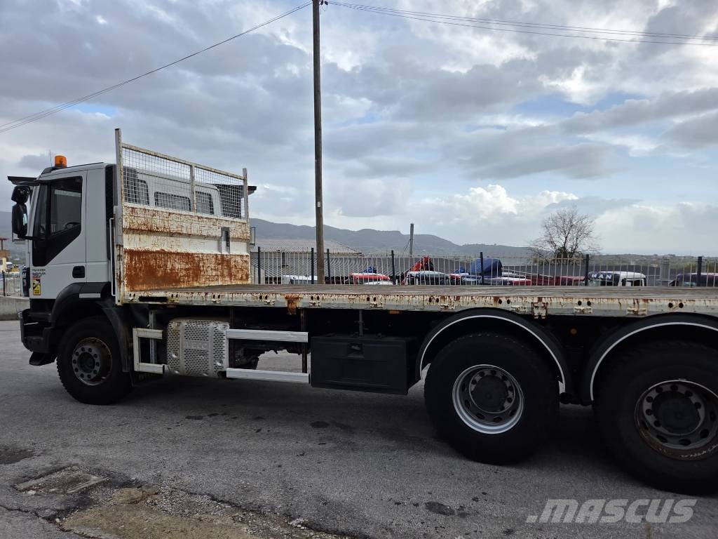 Iveco Trakker 260 T36 차량 수송차