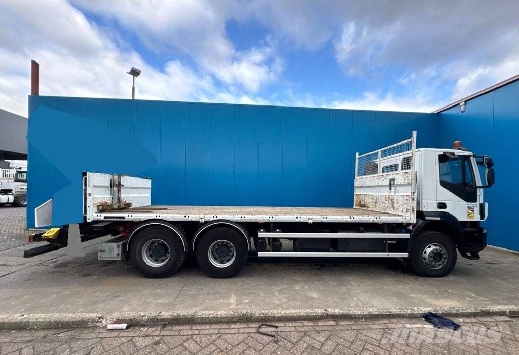 Iveco Trakker 260 T36 Araç tasiyicilar
