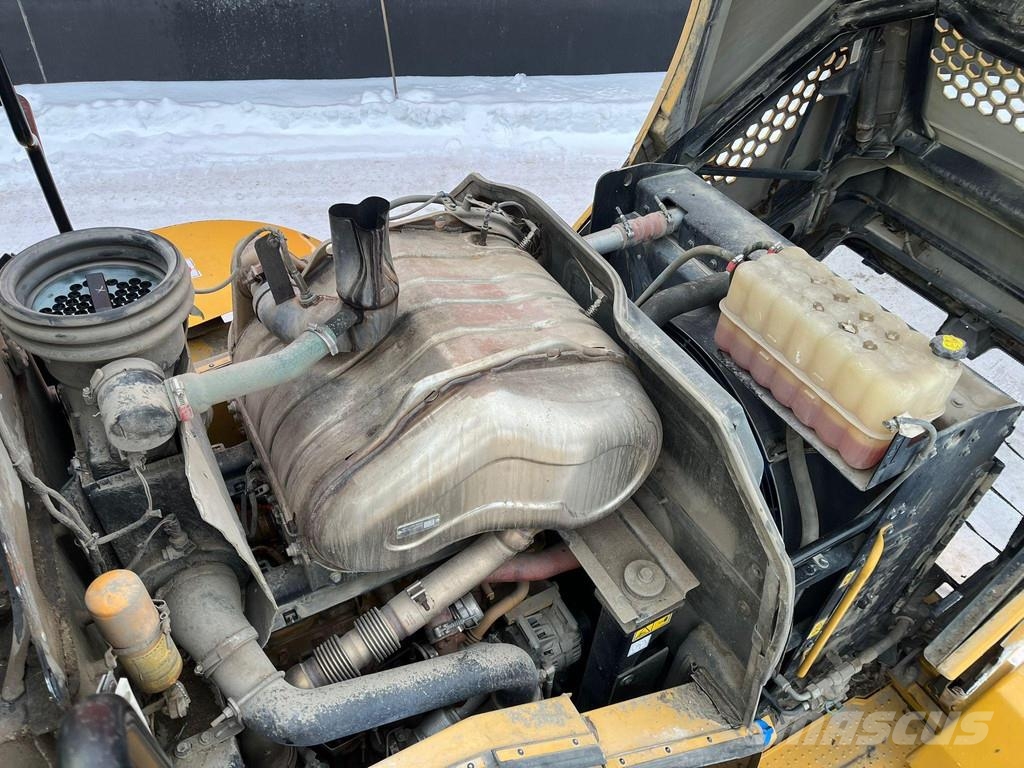 CAT 950 M AC / CENTRL LUBRICATION Gumikerekes homlokrakodók