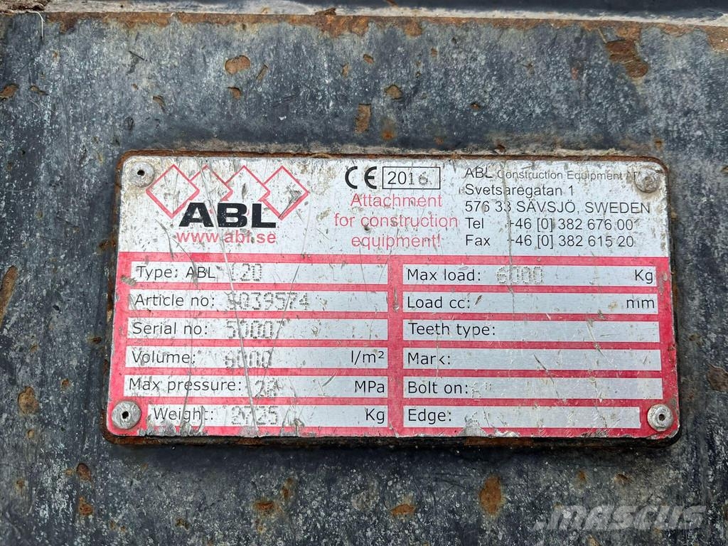 CAT 950 M AC / CENTRL LUBRICATION Gumikerekes homlokrakodók