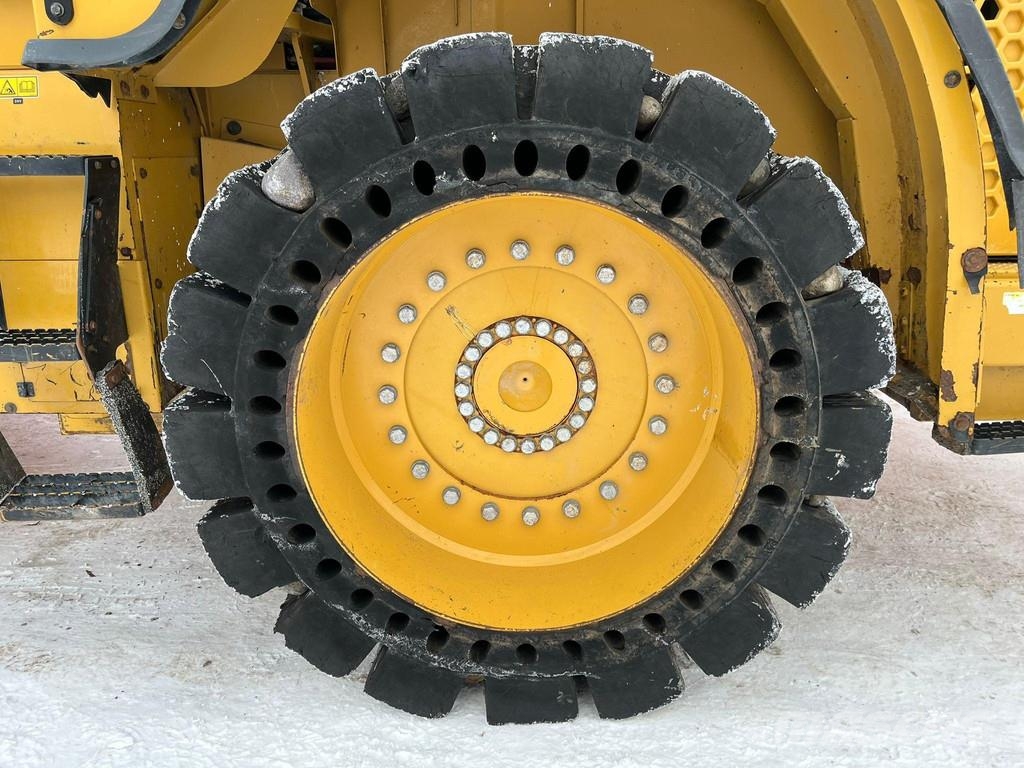 CAT 950 M AC / CENTRL LUBRICATION Gumikerekes homlokrakodók