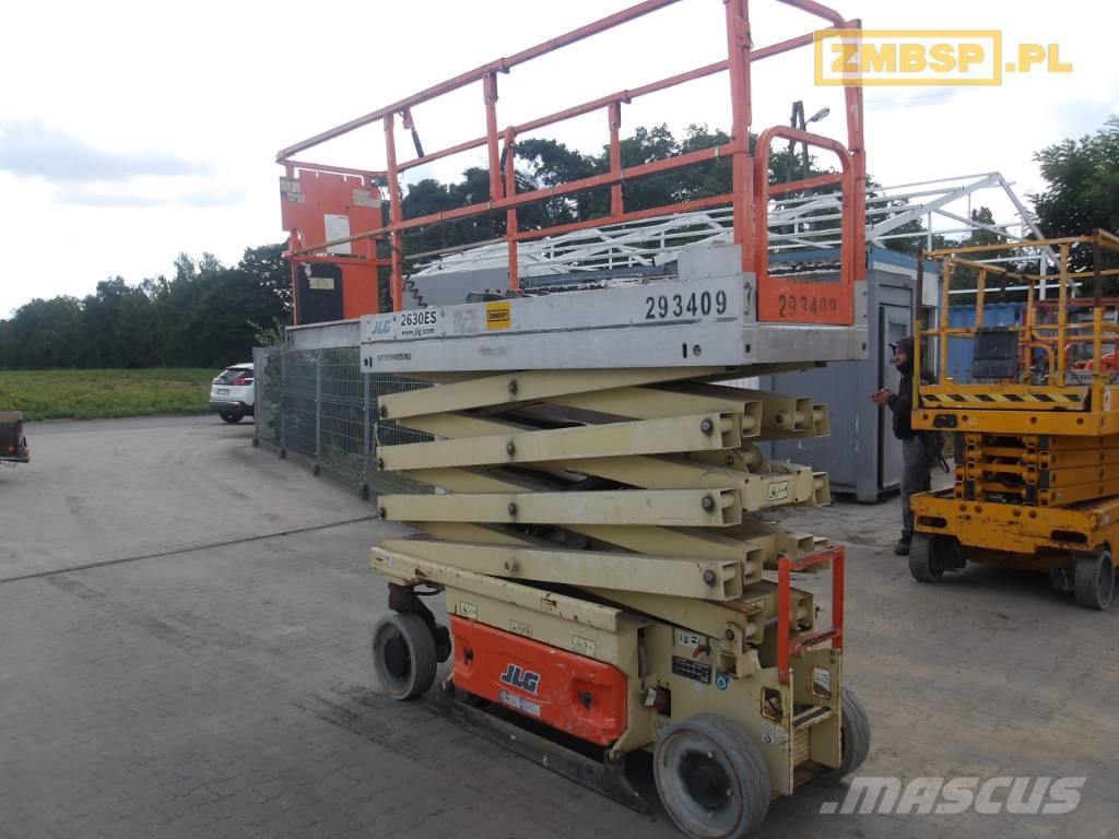 JLG 2630 ES Žirkliniai keltuvai