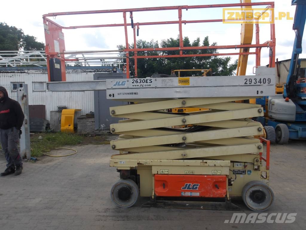 JLG 2630 ES Žirkliniai keltuvai
