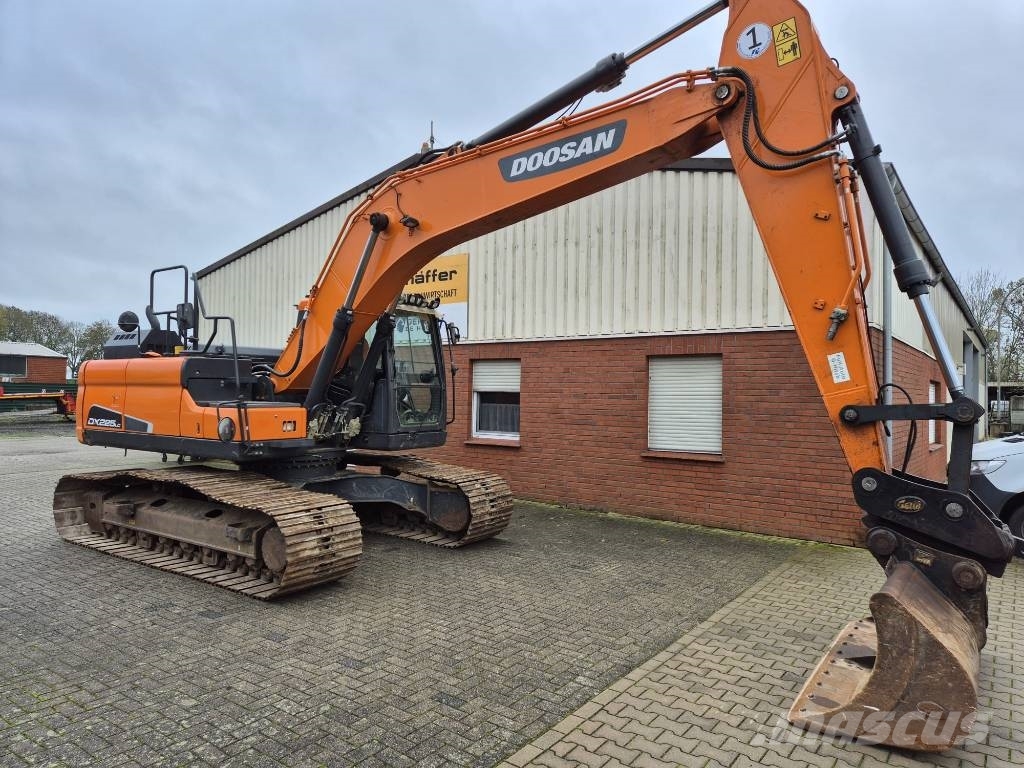 Doosan DX225LC-5 Kettenbagger Εκσκαφείς με ερπύστριες