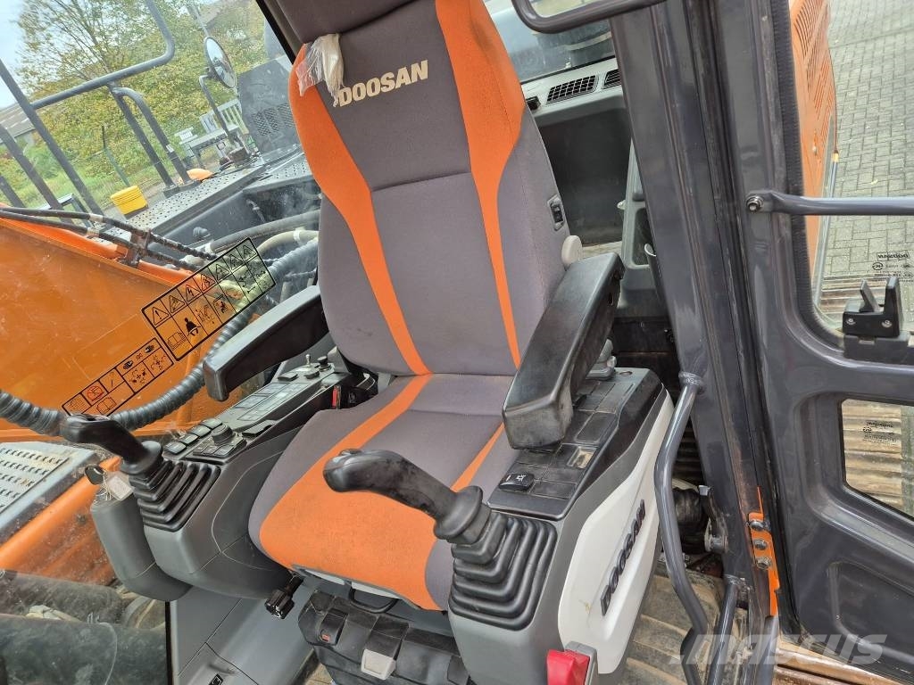 Doosan DX225LC-5 Kettenbagger Εκσκαφείς με ερπύστριες
