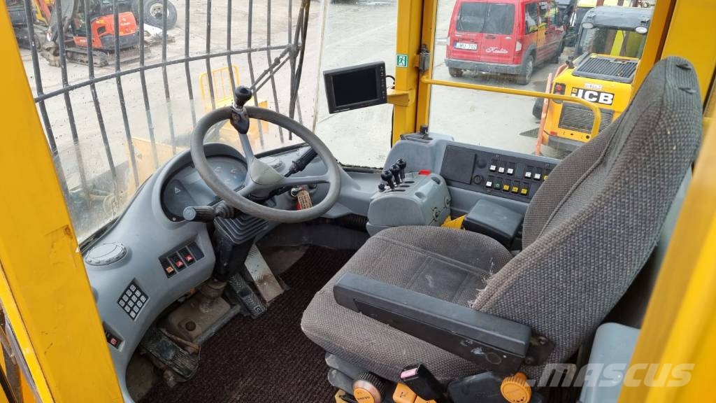 Volvo L 120 E Radlader