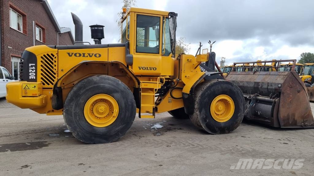 Volvo L 120 E Radlader