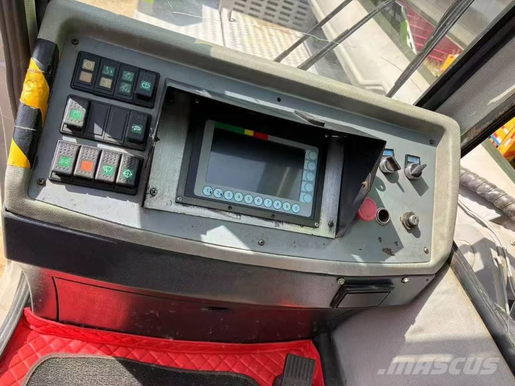 Zoomlion ZTC700V 全地面起重机︳移动式起重机