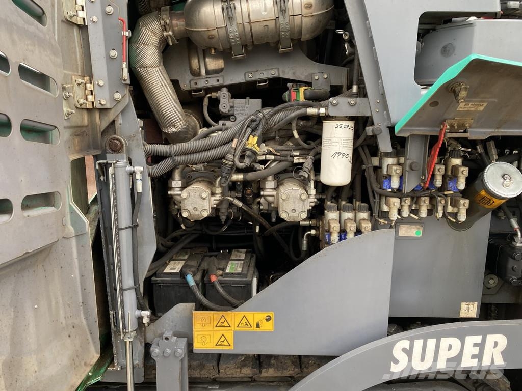 Vögele SUPER 1300-3I Машини за асфалт