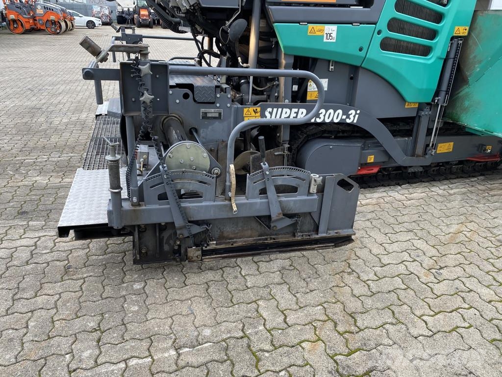 Vögele SUPER 1300-3I Машини за асфалт