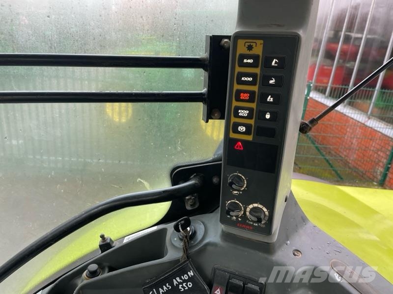 CLAAS Arion 550 Cmatic ماكينات زراعية - غير ذلك