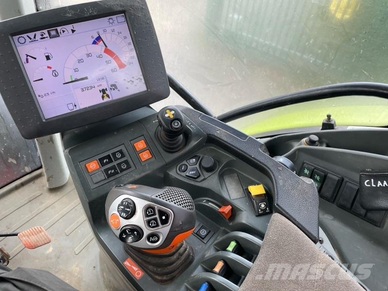 CLAAS Arion 550 Cmatic ماكينات زراعية - غير ذلك
