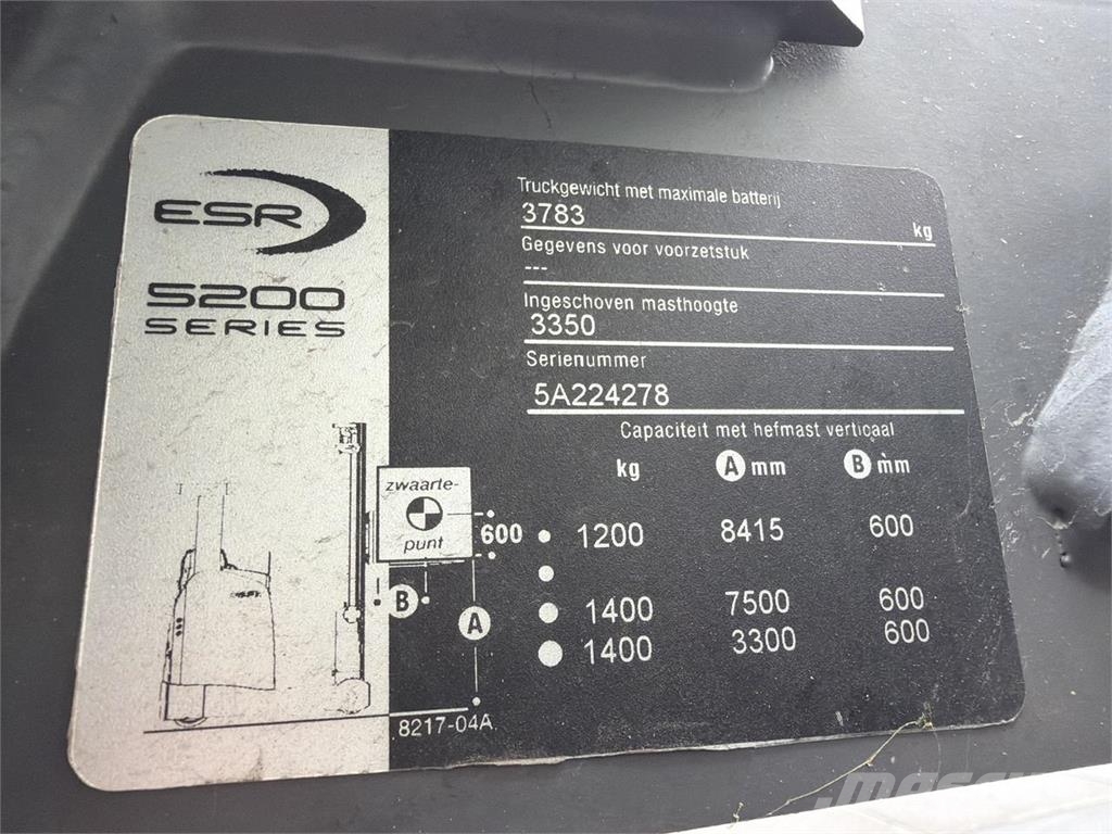 Crown ESR 5240-14 Reachtruck Skyvemasttruck