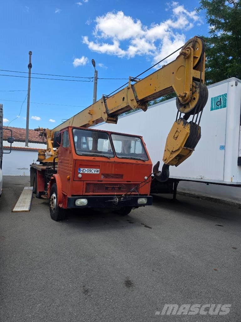 Hidromek 18 T Grue sur chenilles