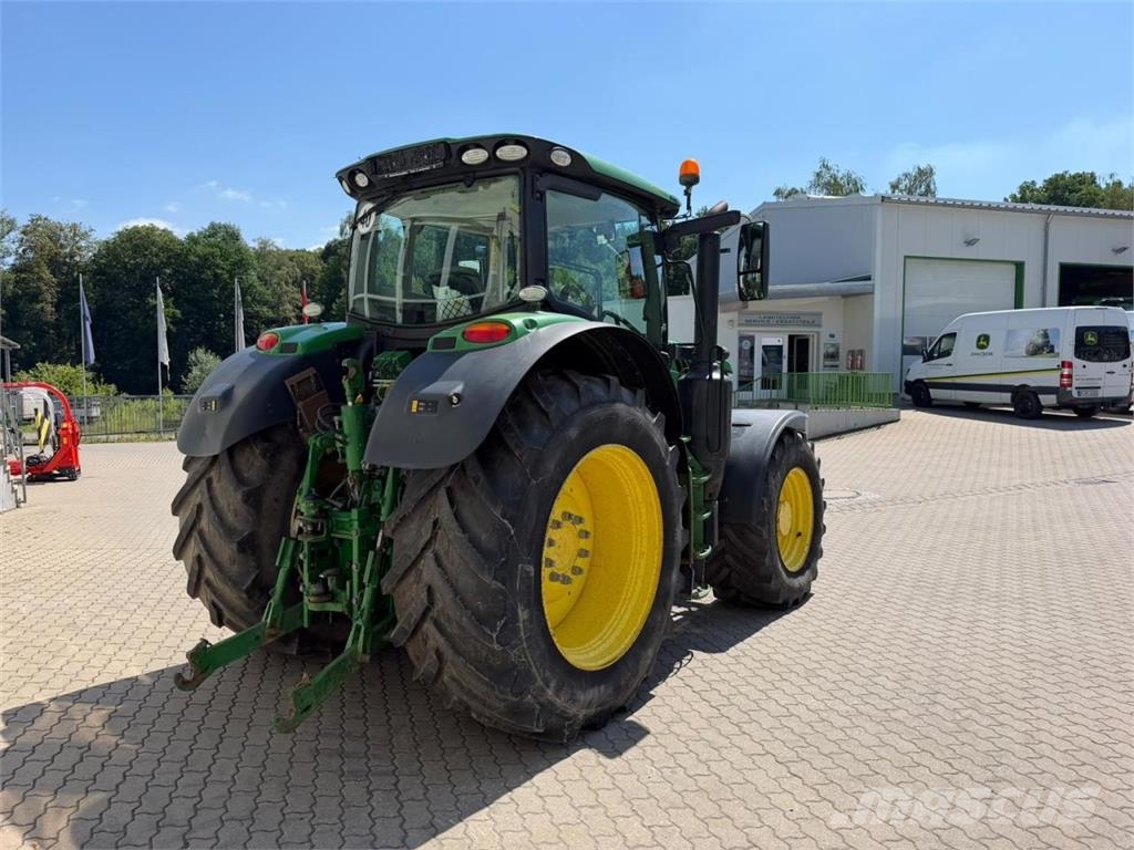 John Deere 6215R Tratores Agrícolas usados