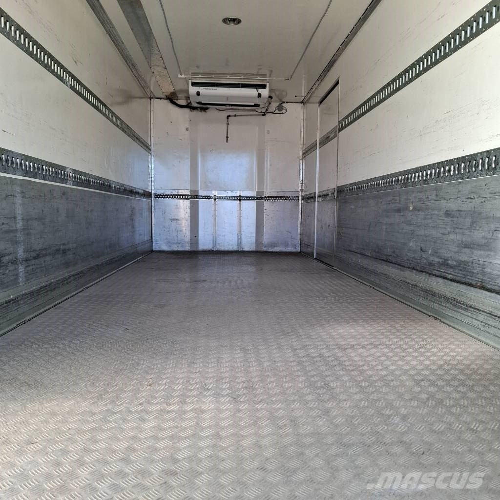 Volvo FE 320 Camion frigorifique