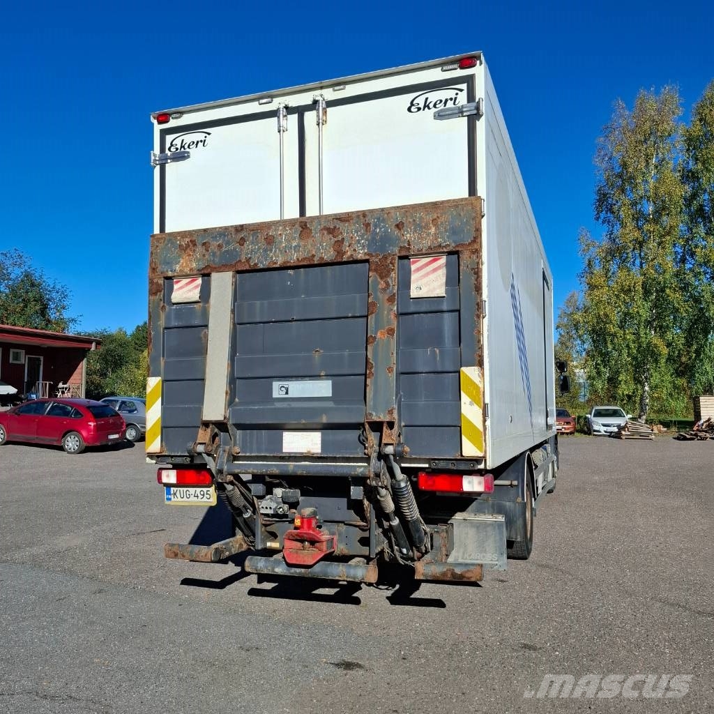 Volvo FE 320 Camion frigorifique