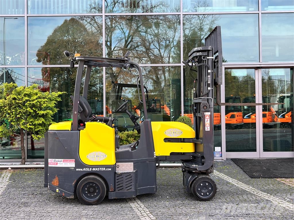Aisle-Master 15NE Narrow aisle truck