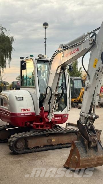 Takeuchi TB 240 Minigraafmachines < 7t